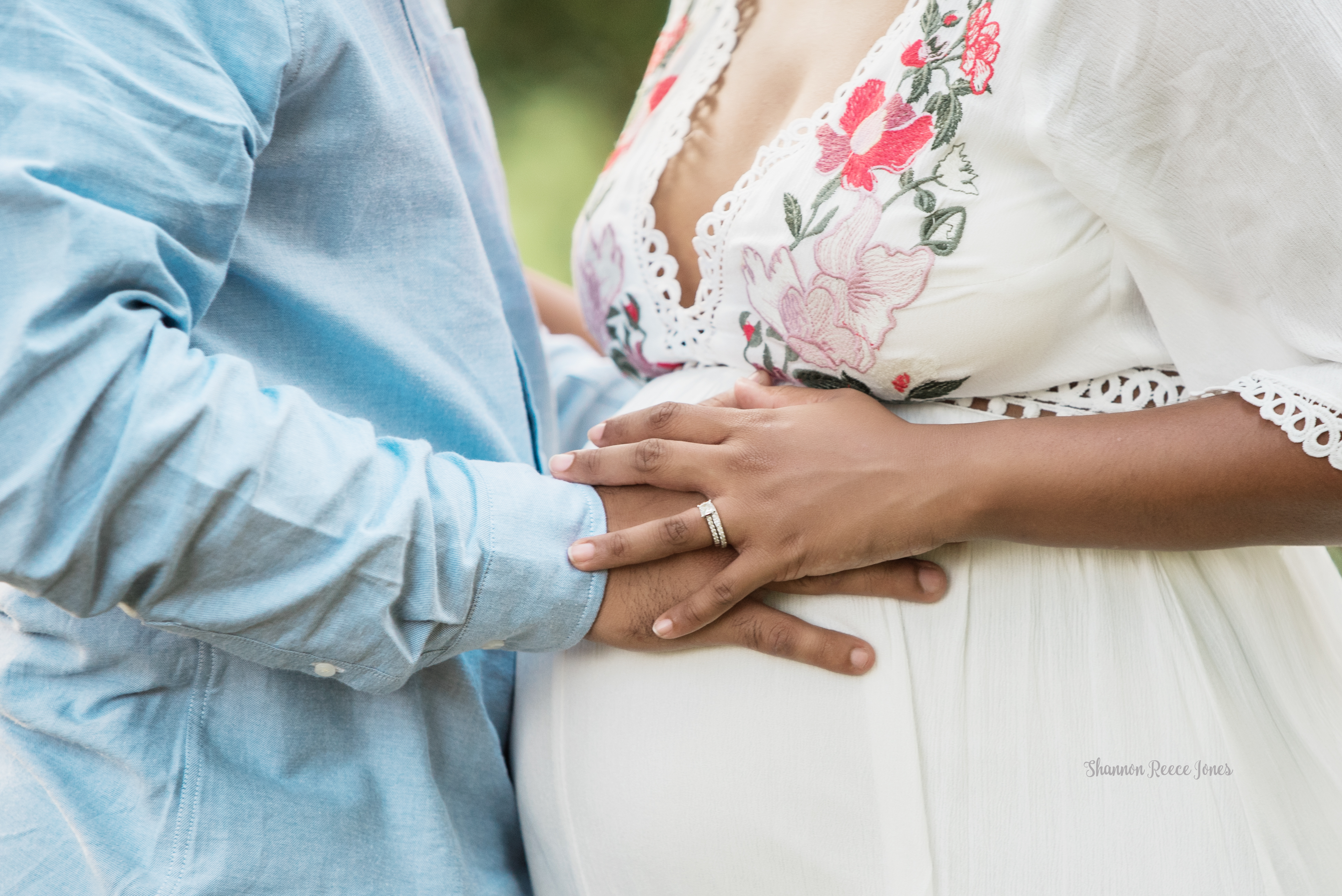 Ring and Baby | Maternity Photo