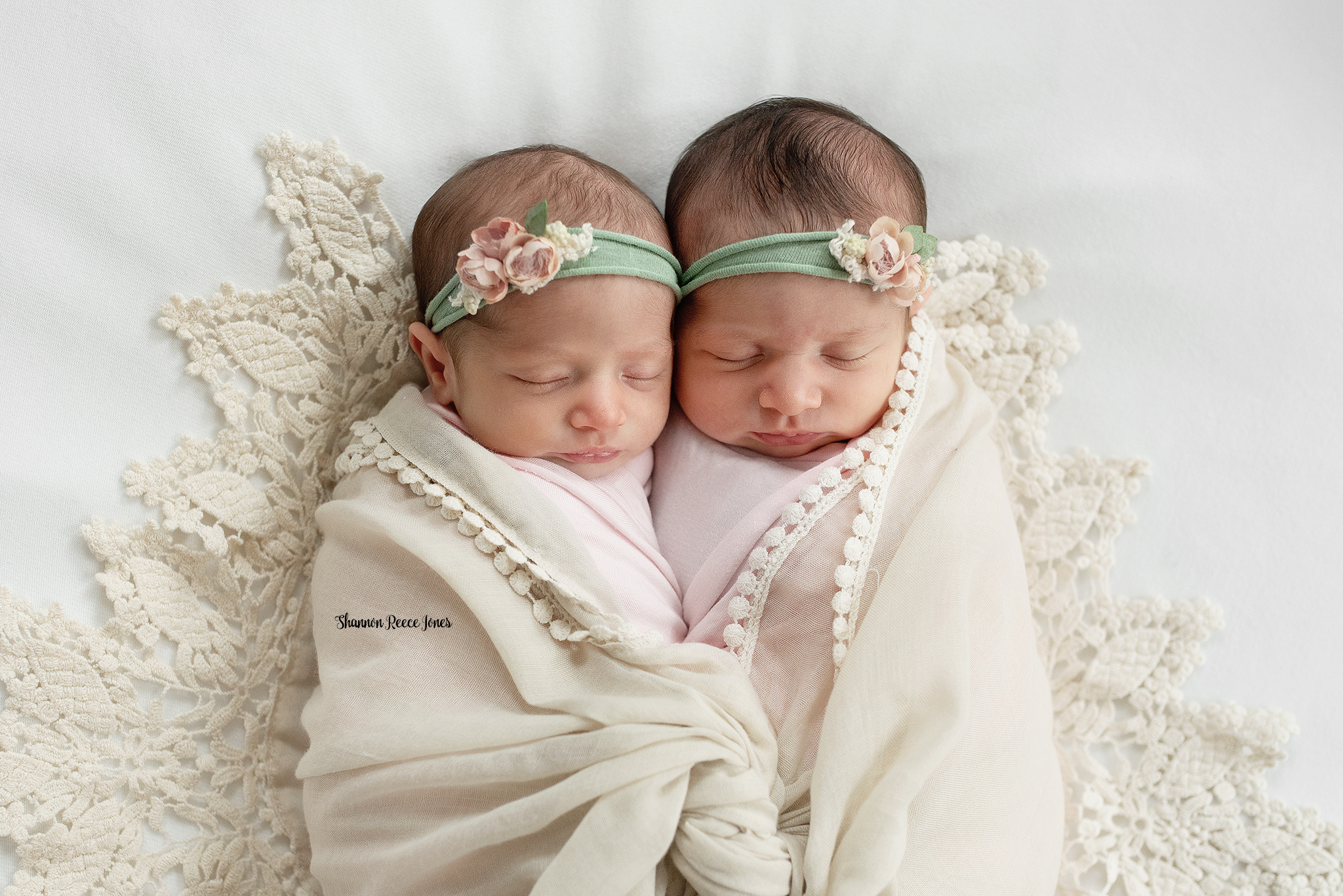 Twin Newborn Photography TX