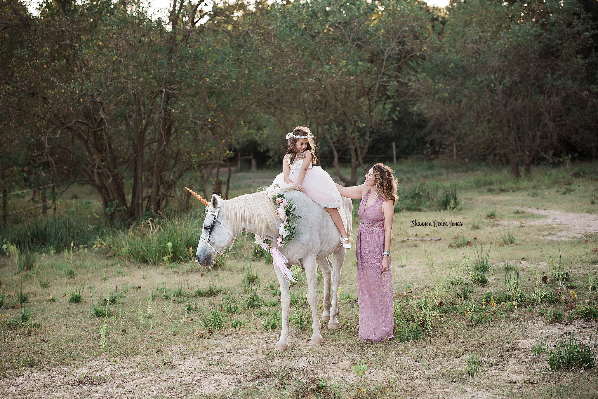 unicorn photography near Magnolia TX