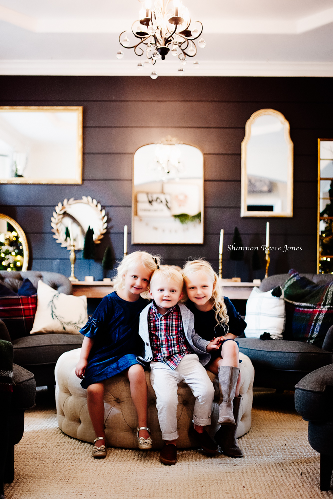 sibling children christmas portrait, texas photographer, twin girls and brother