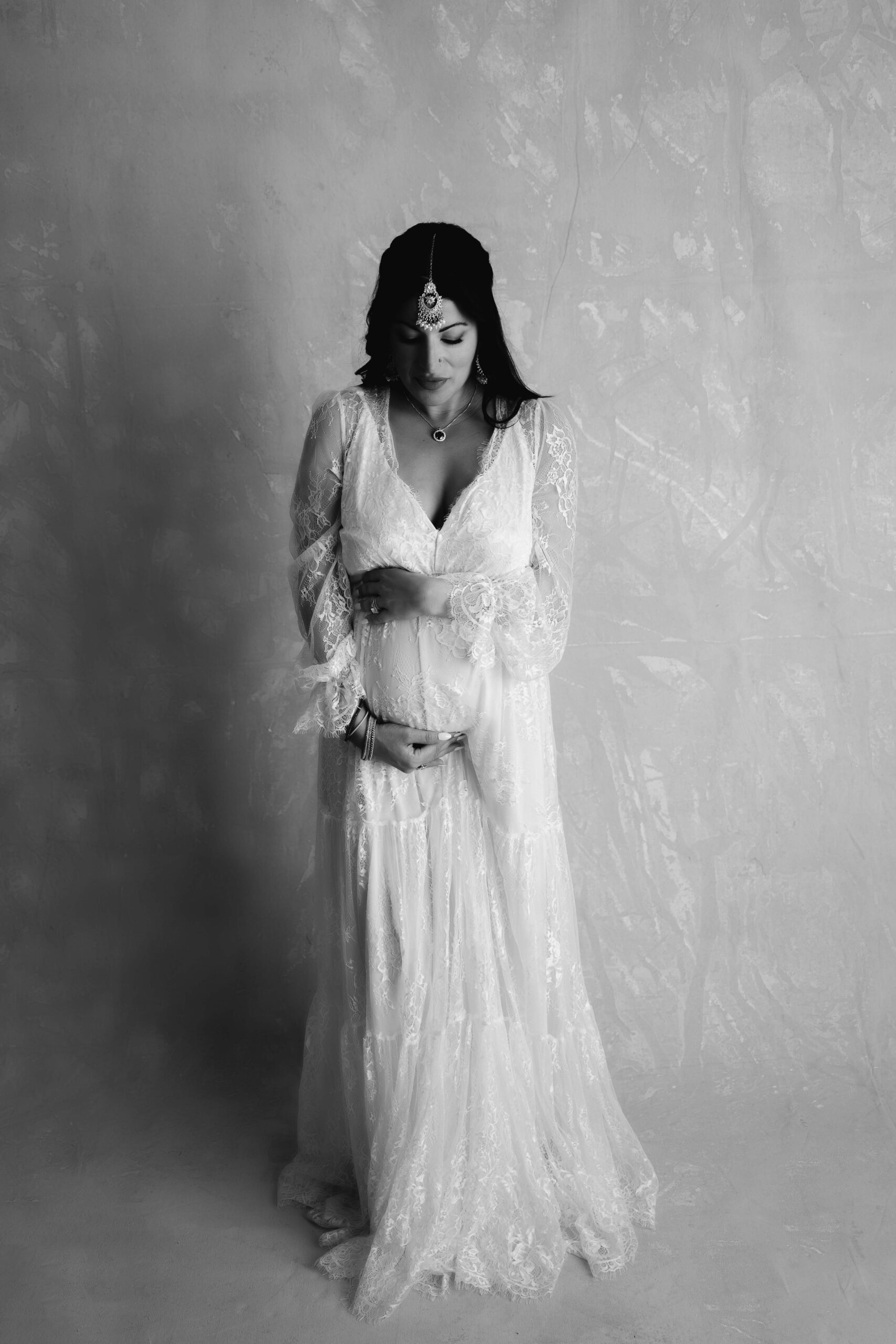 Maternity Studio Session - black and white photo on backdrop